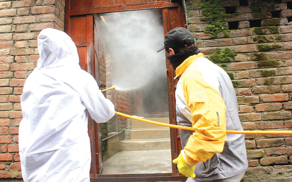 SMC decontaminates red zone Lal Bazaar