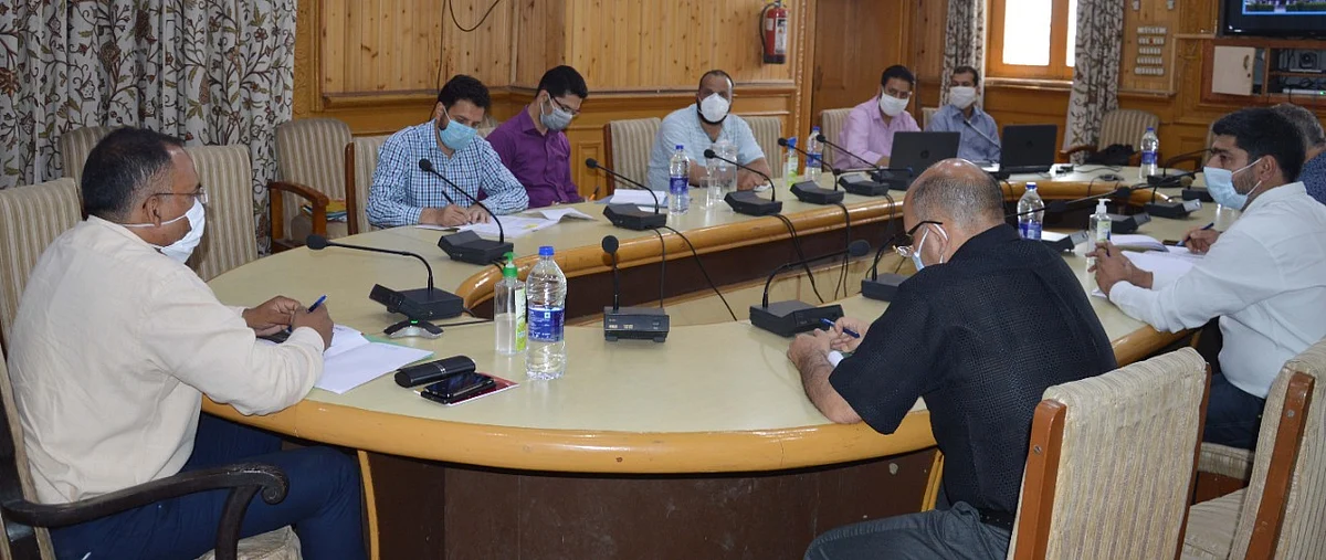 Vacancies of tehsildars to be filled soon in all J&K districts, says Div Com