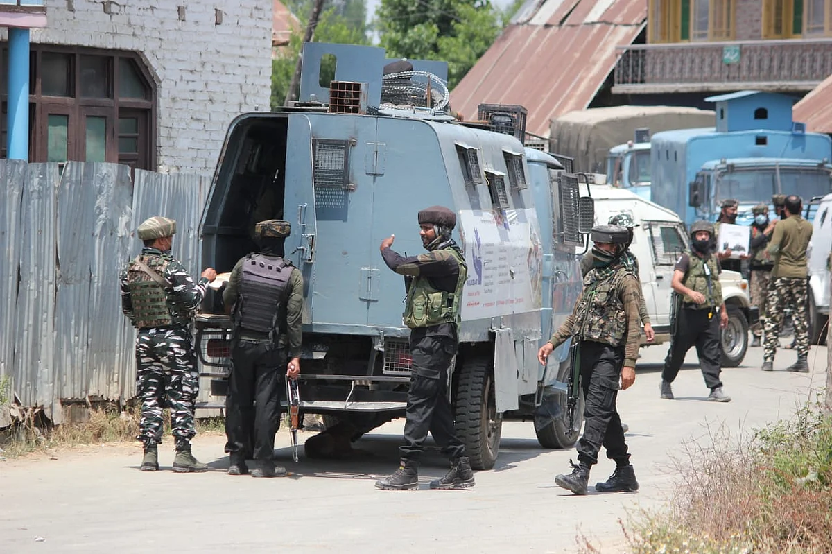 3 militants killed in Sopore
