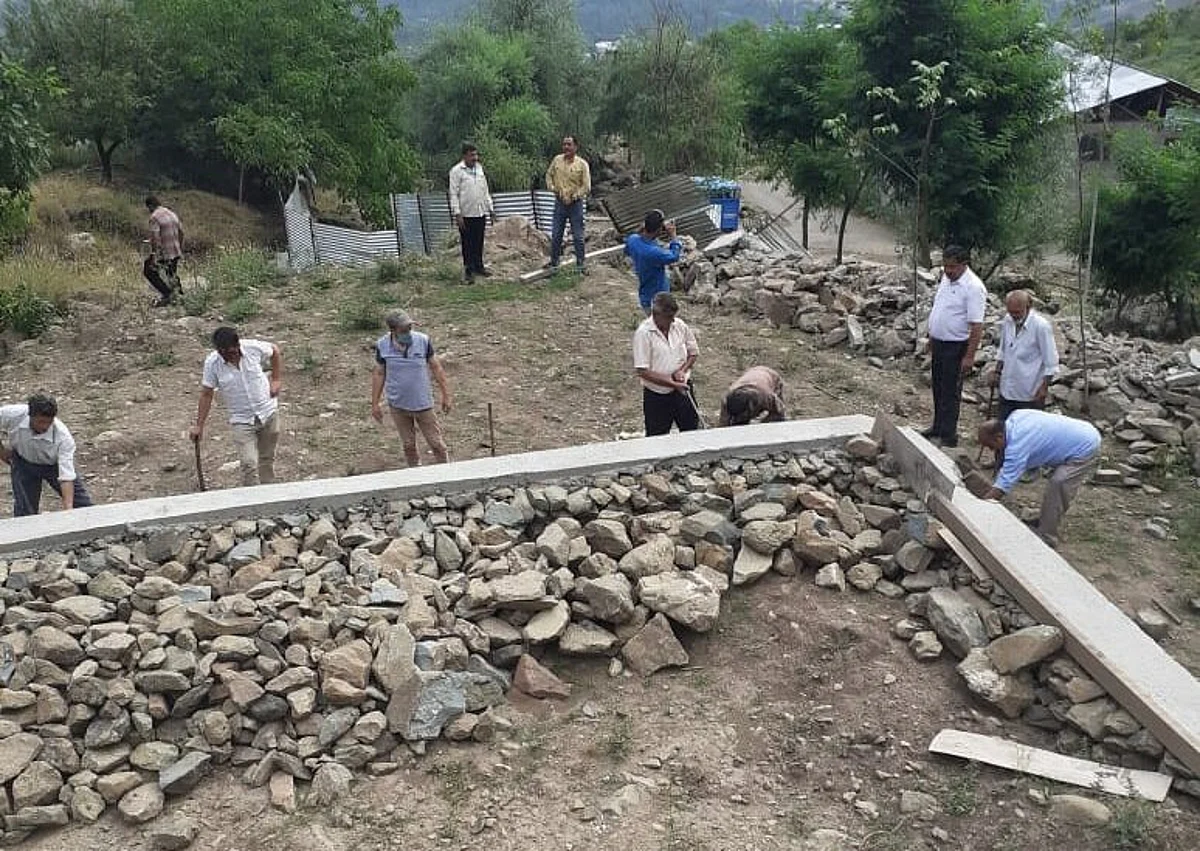 LAWDA, WMD carry out demolition drive
