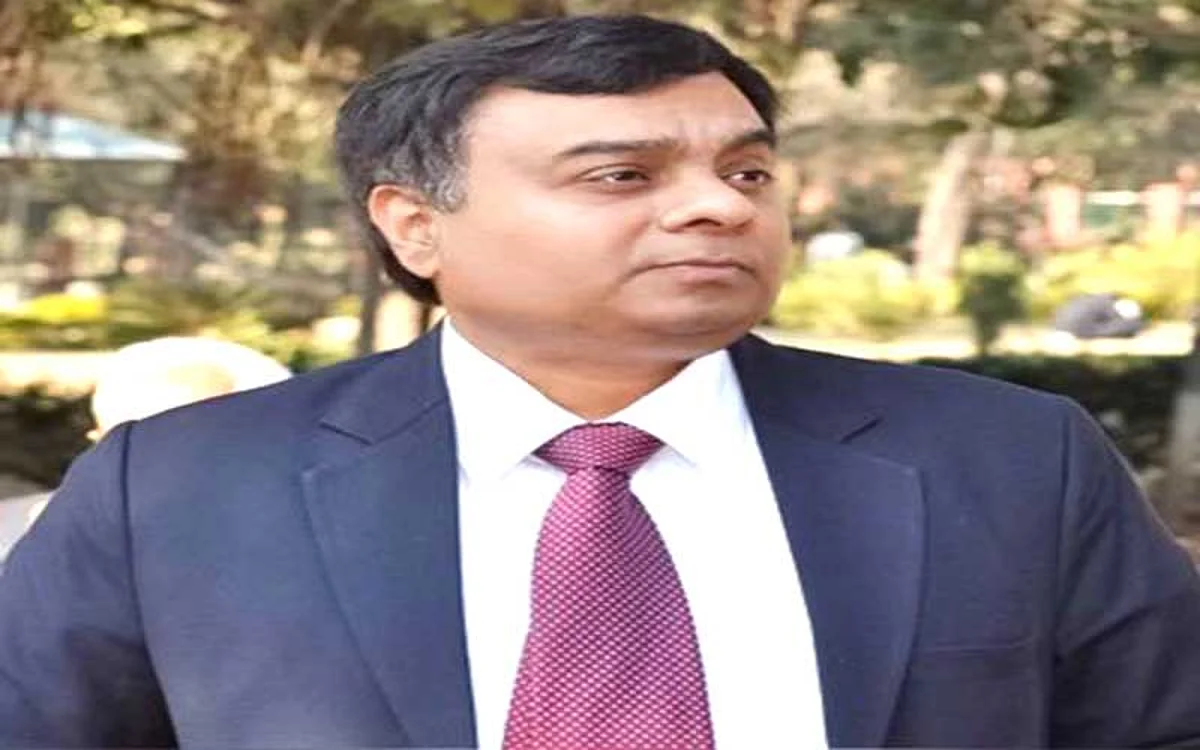 Principal Secretary Health & Medical Education (HME), Manoj Kumar Dwivedi.