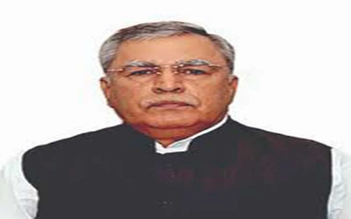 Farooq Khan appreciates AWWs for their services during Covid-19 pandemic