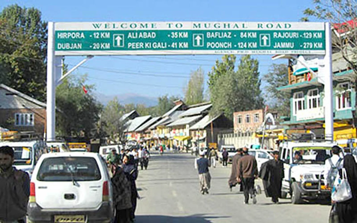 Poonch residents seek early opening of Mughal Road