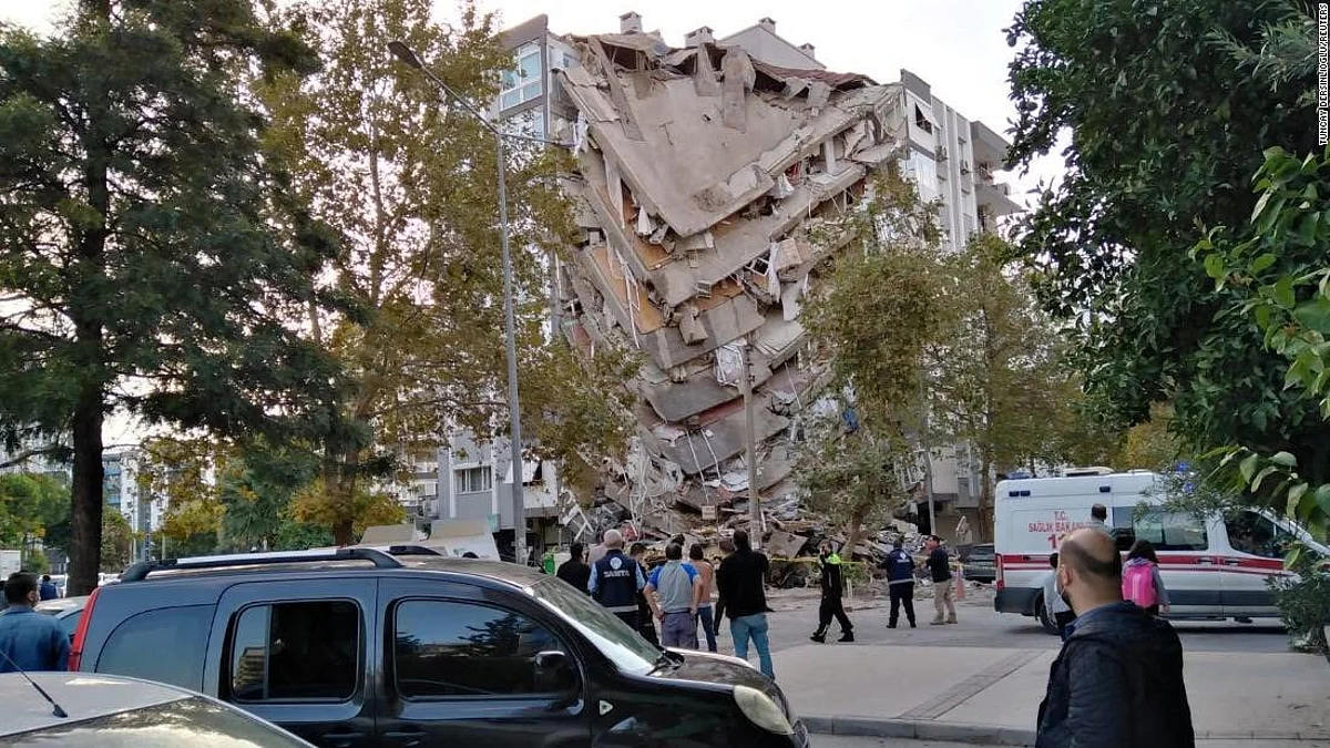 Turkish rescuers pull girl from rubble 4 days after quake