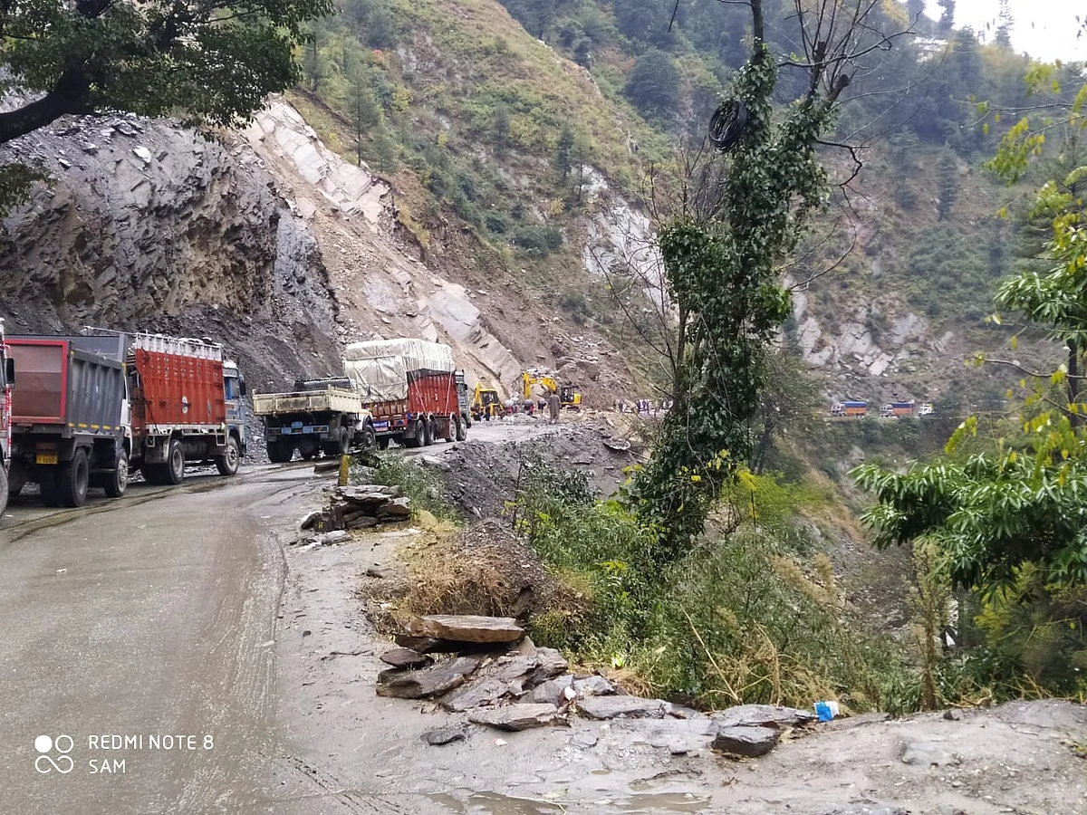 Srinagar-Jammu highway reopens