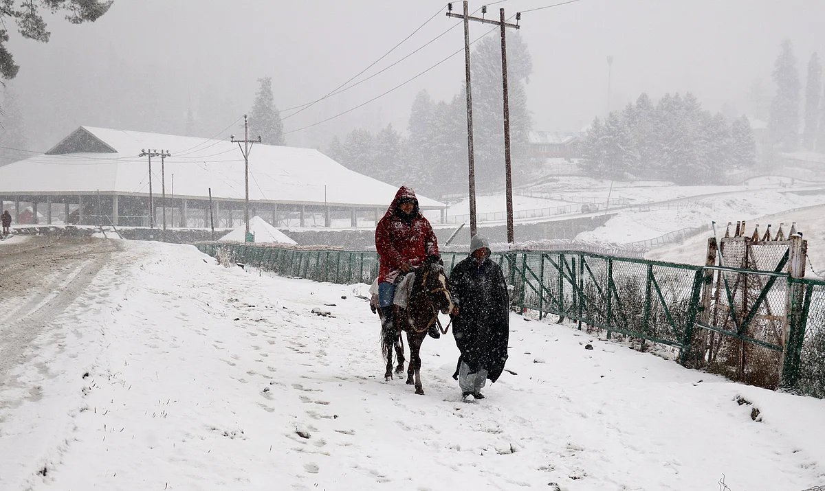 Drass freezes at minus 26.8, Gulmarg at minus 9