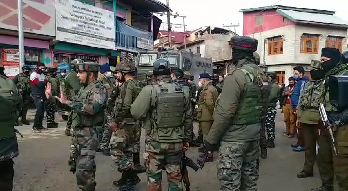 Two soldiers killed in militant attack in Parimpora on Srinagar outskirts