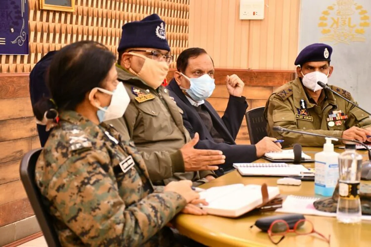 Militants may try to disrupt district council polls: DGP