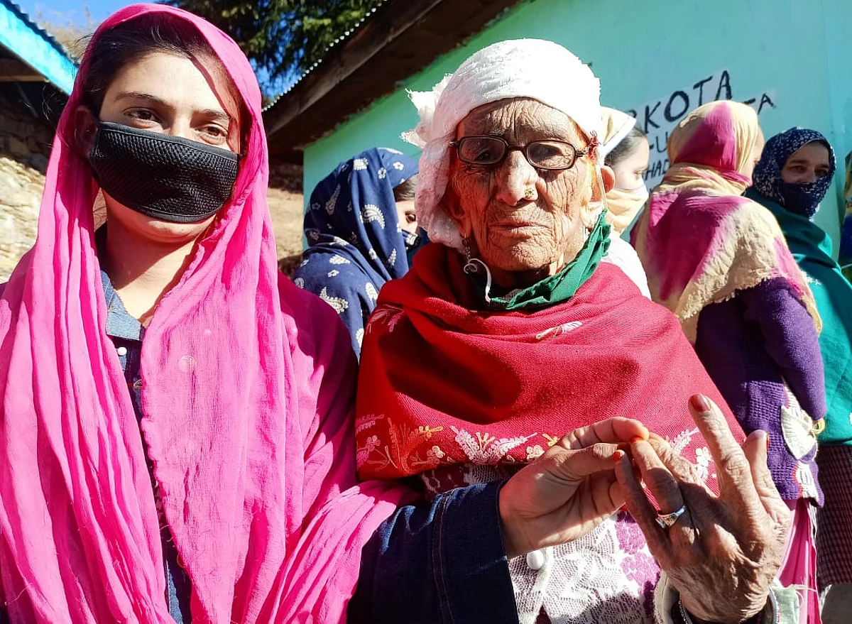 DDC polls: Centenarian granny undertakes treacherous mountain trek to vote in J&K’s Doda