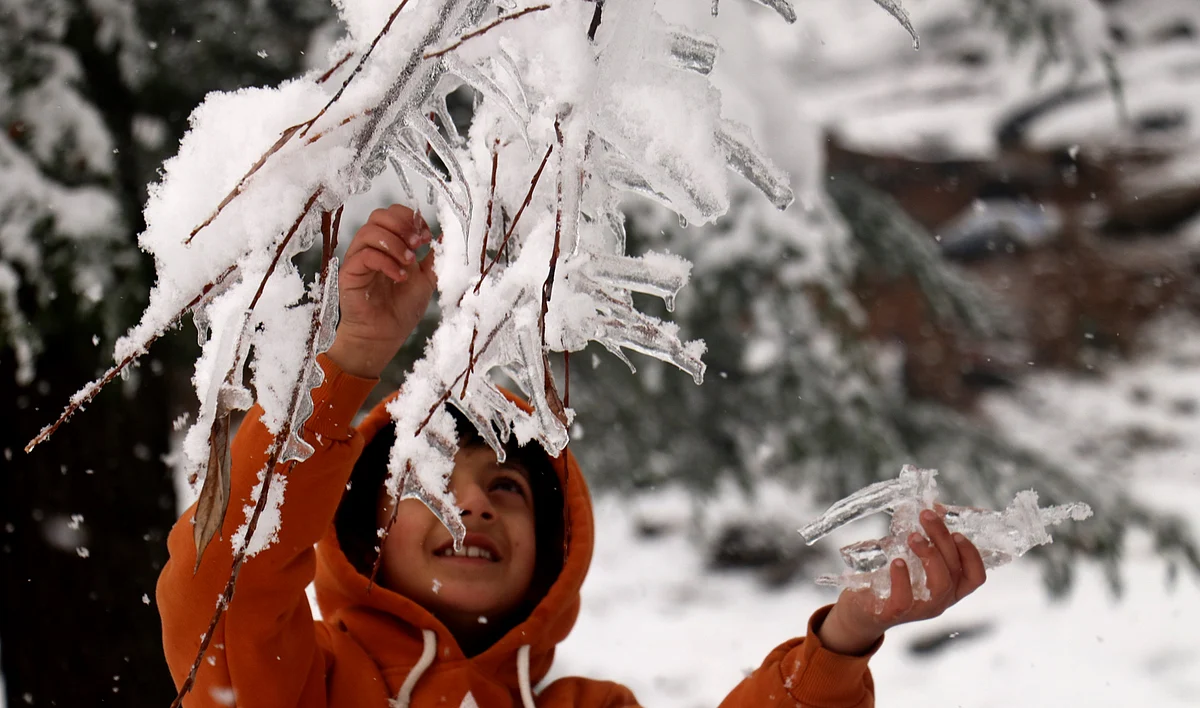 Light snow likely in Kashmir, Zojila Pass area on Friday