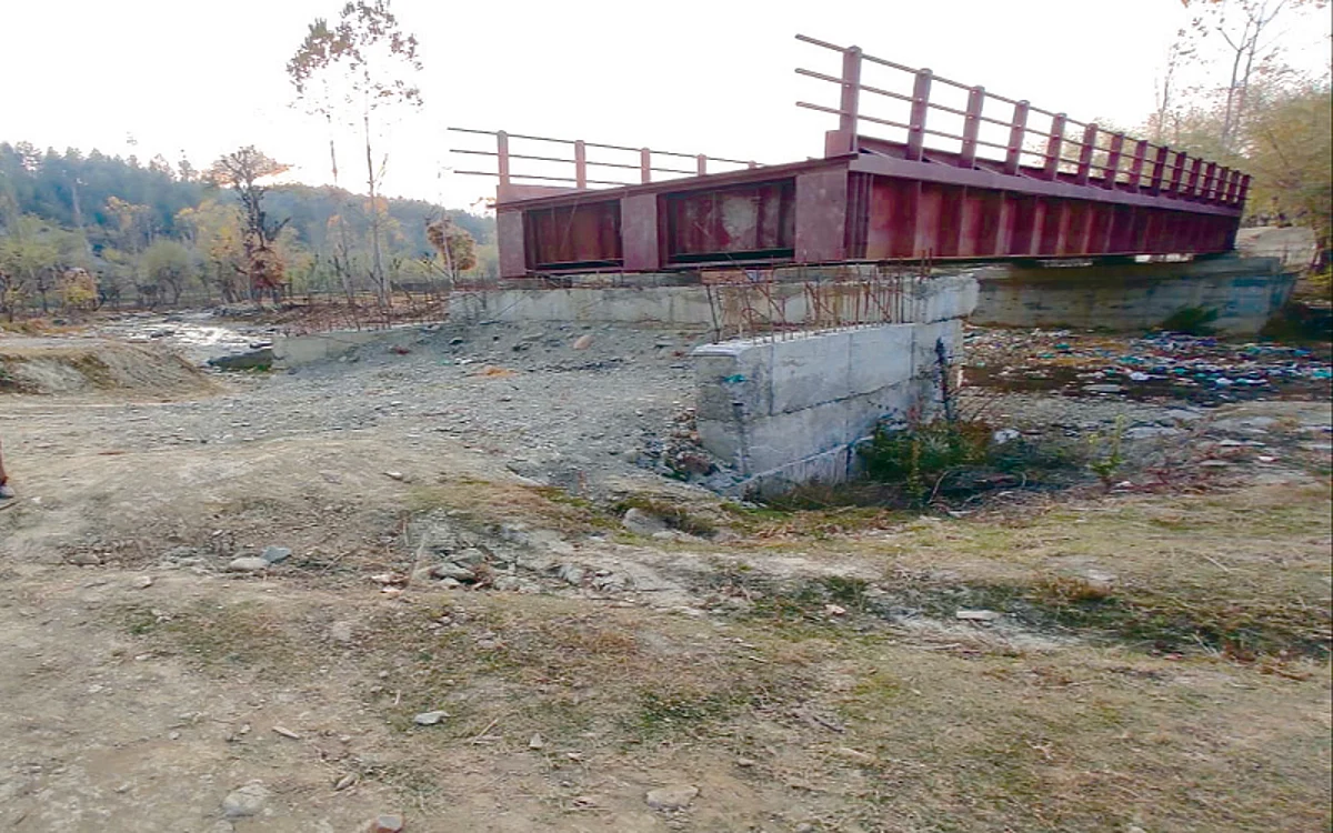 Five years on, Handwara bridge incomplete; people suffer
