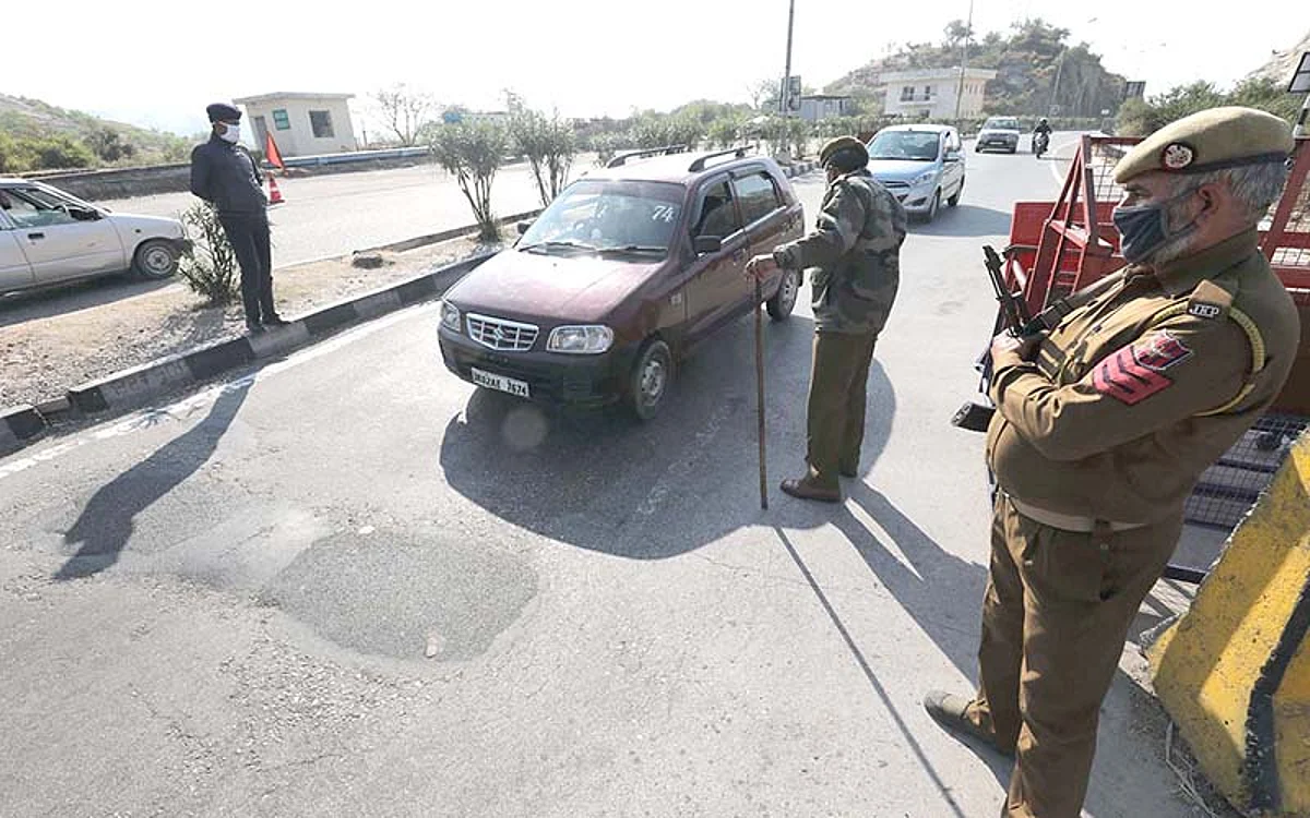 Highway security beefed-up, vehicle checking intensified