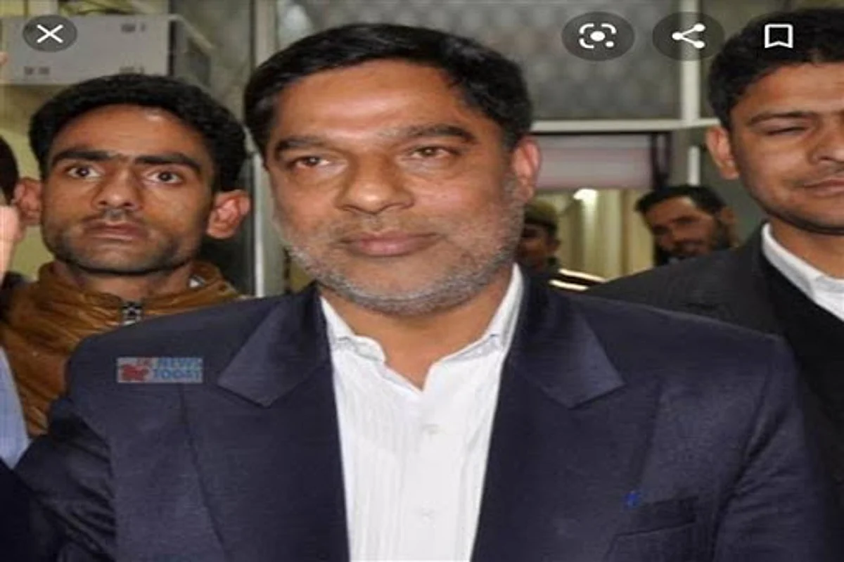 DDC polls | PDP Budgam President files nomination papers as Independent
