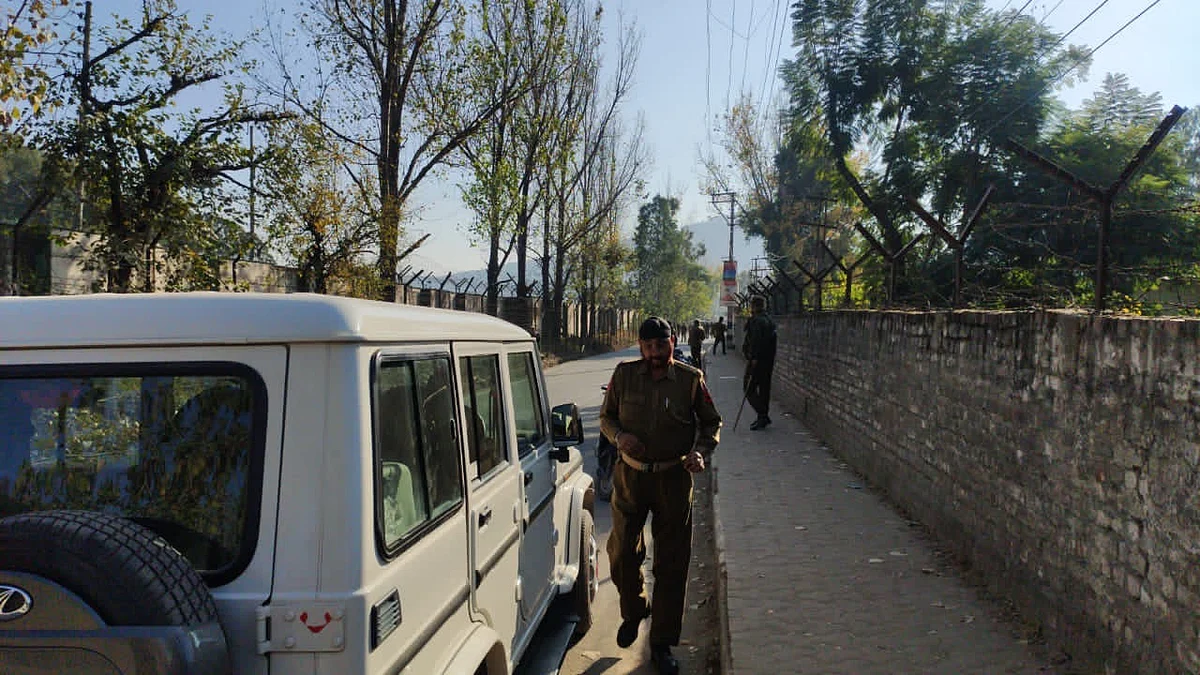 DC office road closed in J&K’s Rajouri after suspected explosive material recovered