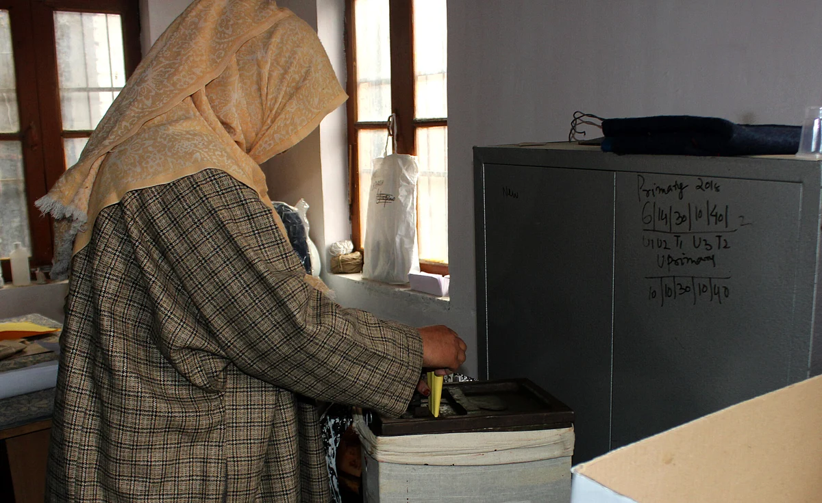 26% votes polled till 11 am in last phase of J&K DDC elections