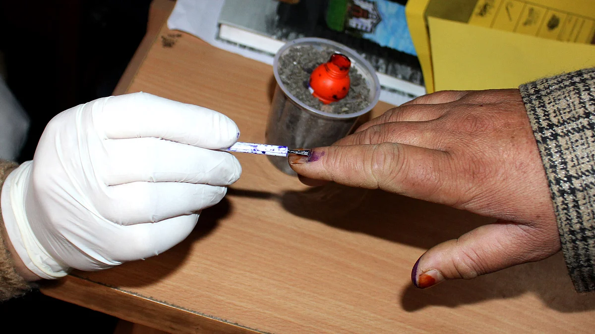 Mahore, Thuroo recorded 75.20% voting