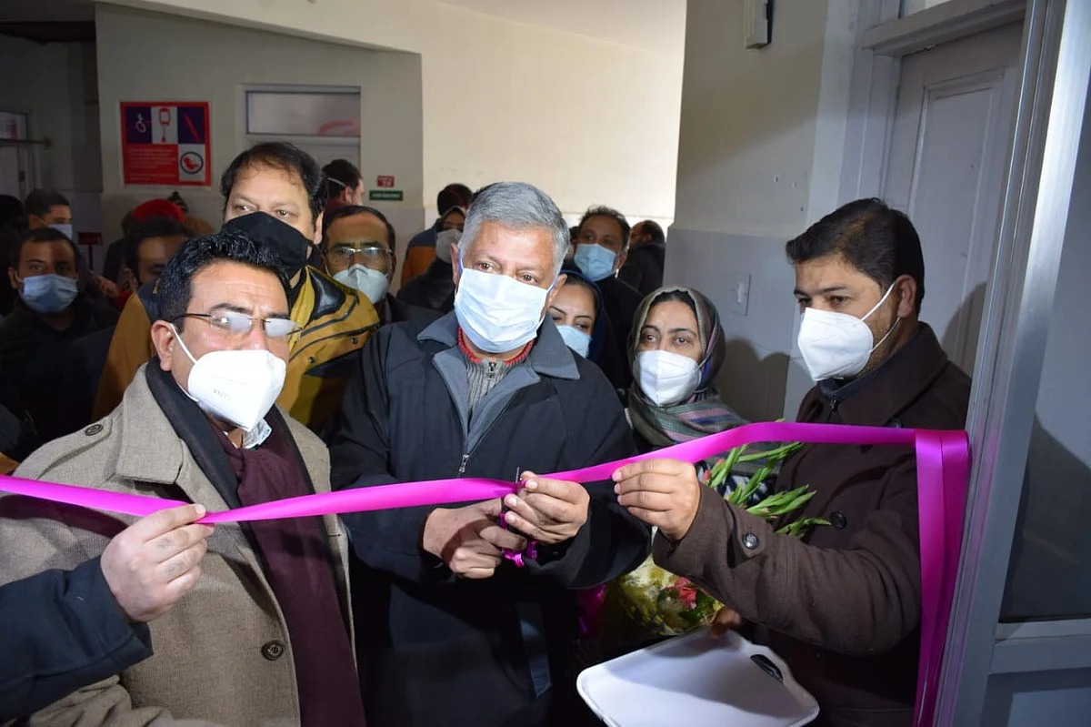 Dry-run of Covid 19 vaccination conducted in Jammu, Srinagar, Kulgam