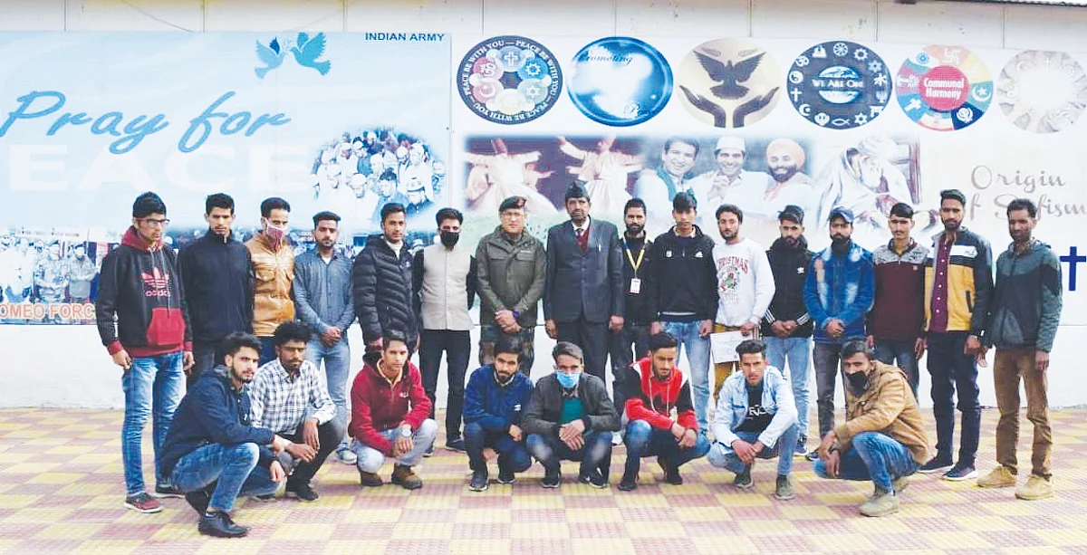 20 youth complete course on CCTV networking
