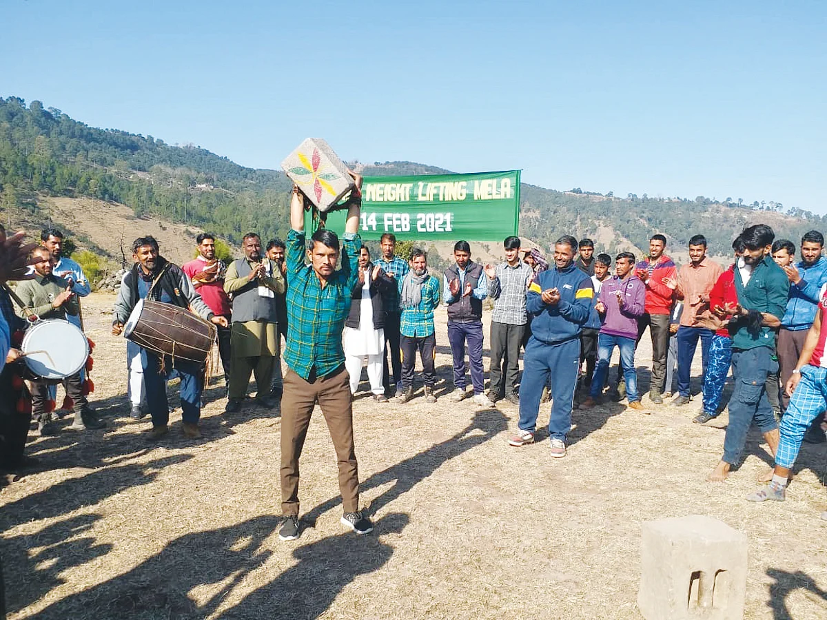 ‘Bhatta’ competition organised in LoC village
