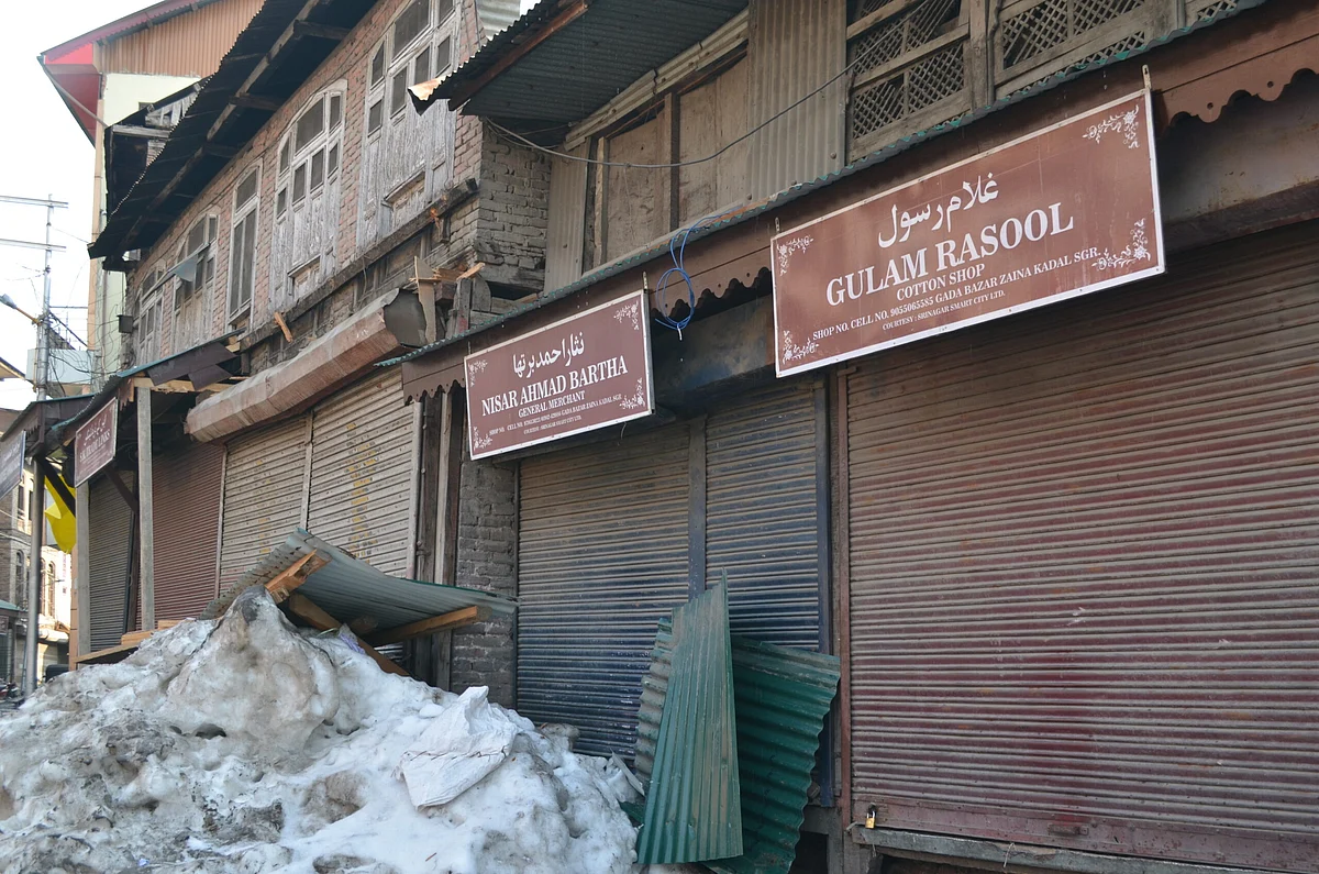 Once Kashmir’s trade epicentre, historic Maharaj Gunj market in ruins