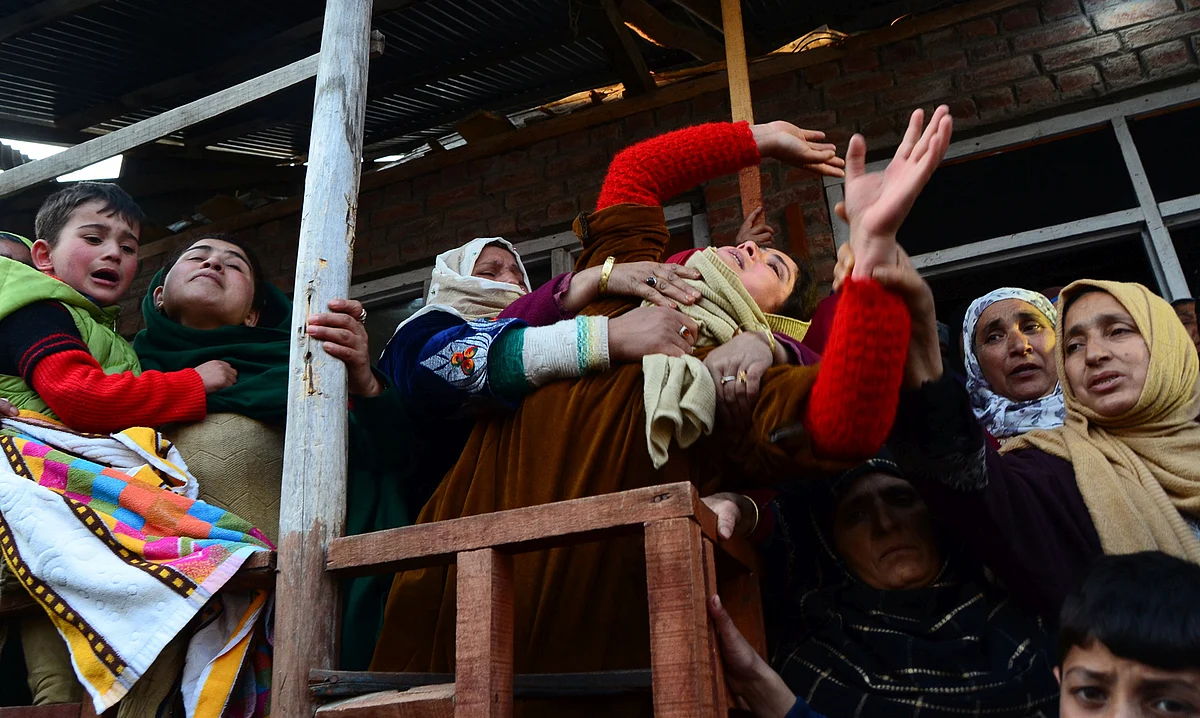 Municipal councillor, cop killed in Sopore attack