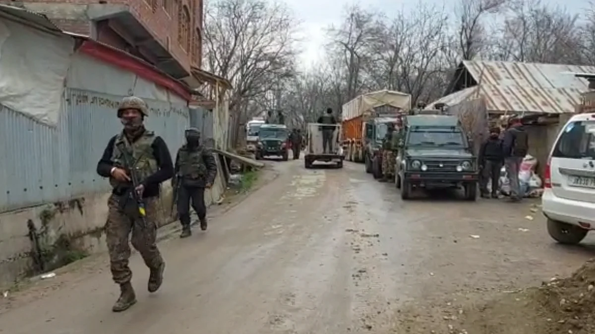 Militant killed in ongoing gunfight in south Kashmir’s Shopian: Police