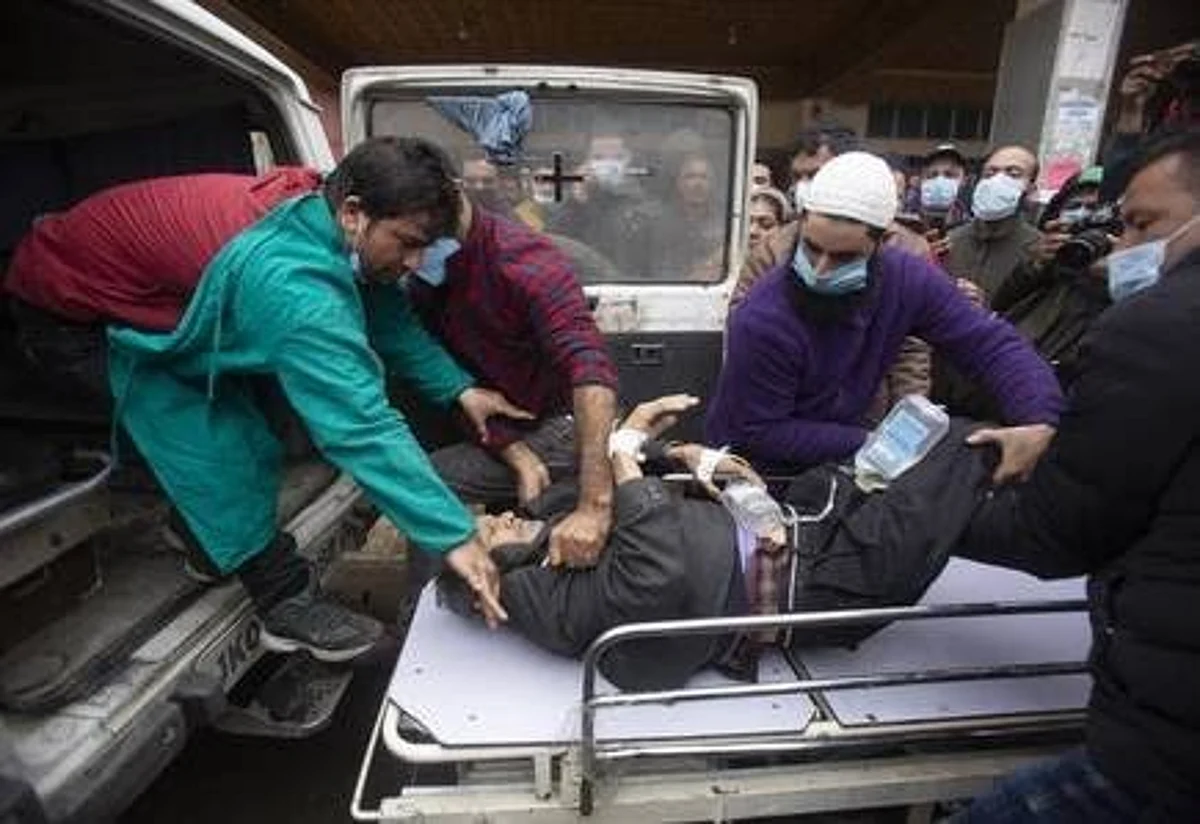 Injured Sopore Councilor succumbs