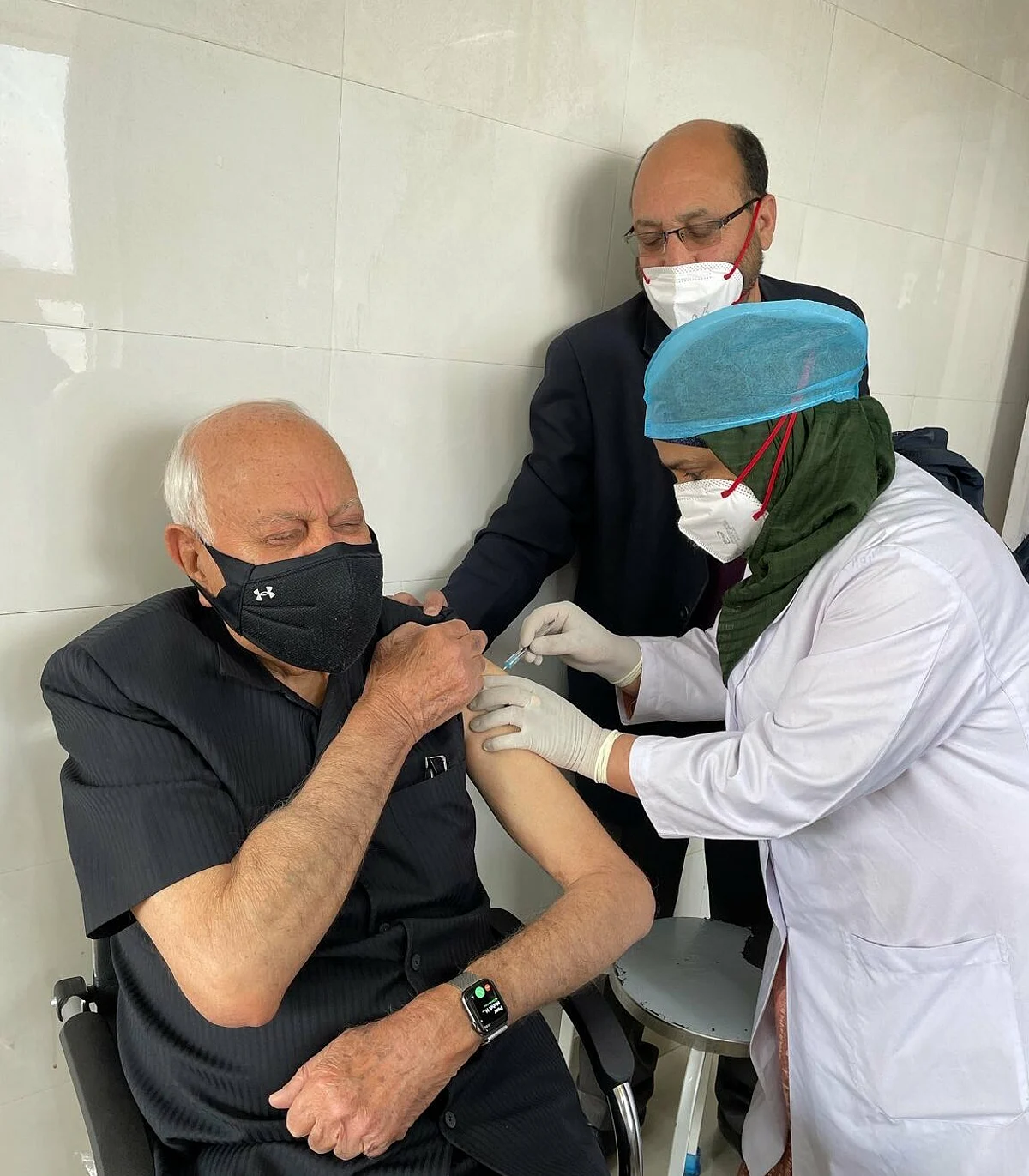 Farooq Abdullah tests positive, 4 weeks after vaccination