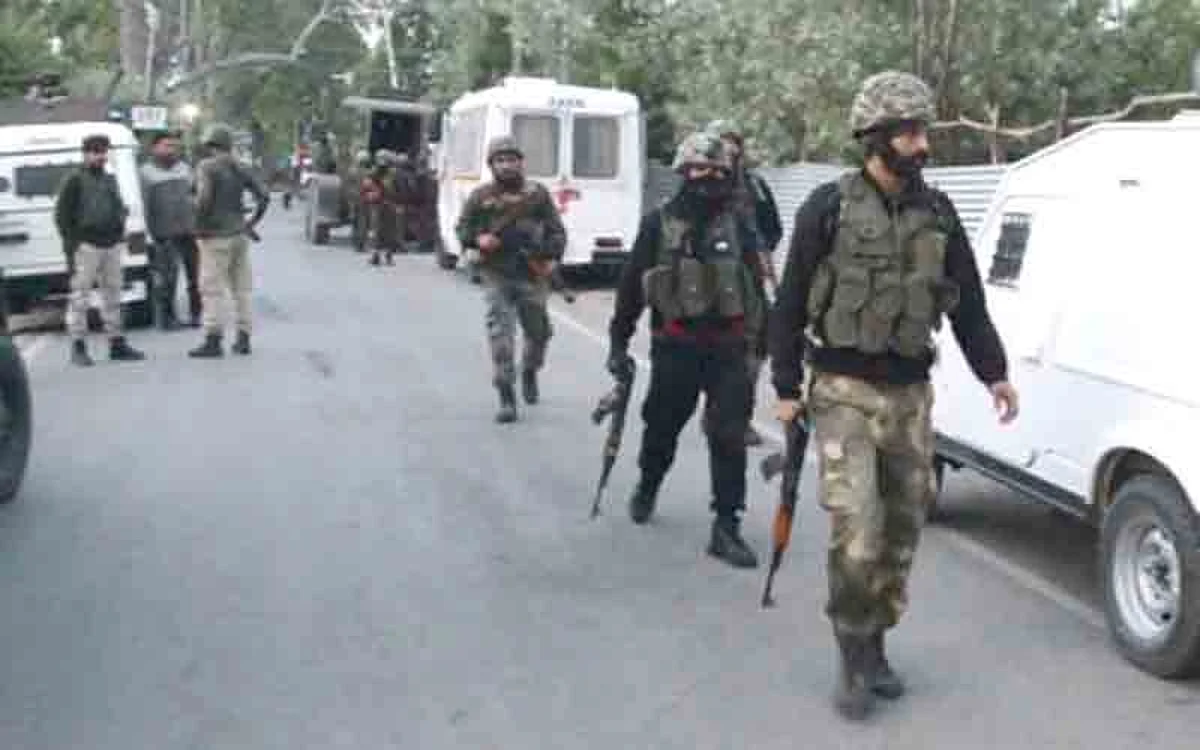 Fresh exchange of fire reported after nightlong lull in Shopian