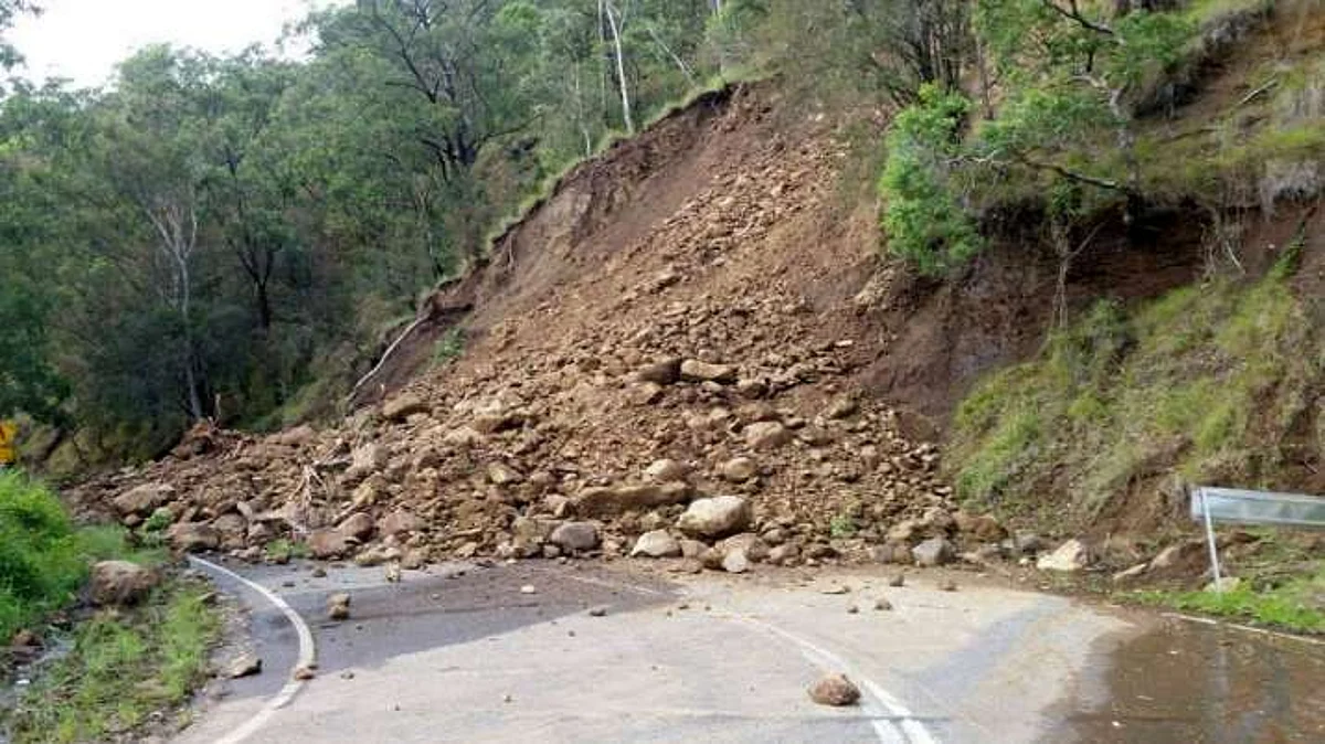 Fast winds damage residential house; landslides hit Uri