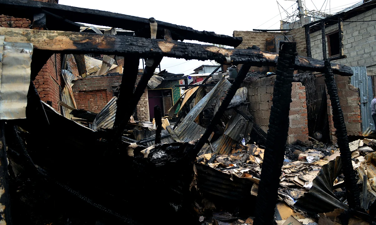 Haftchinar blaze devours two precious lives, renders families homeless
