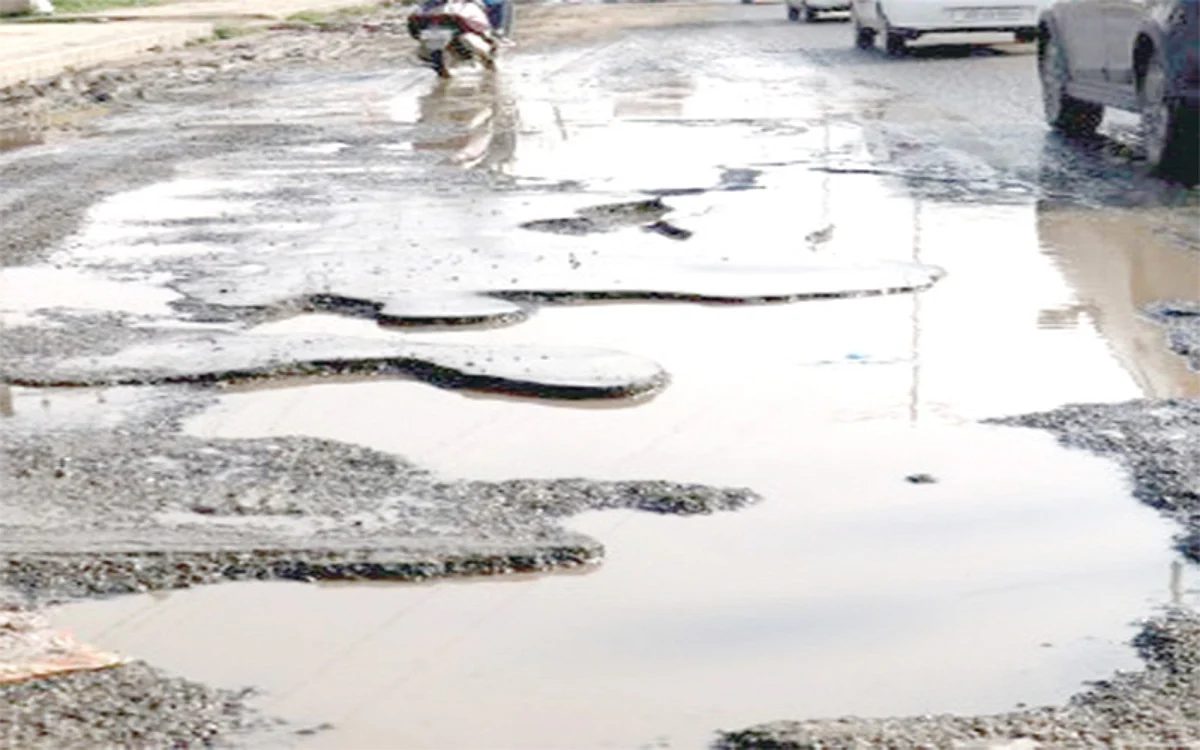 Roads inundated at Tawheed Bagh Colony