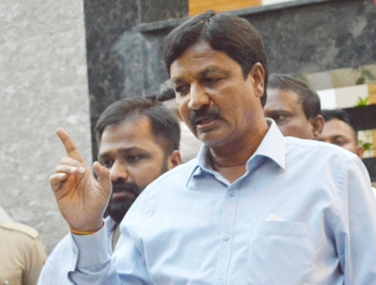 SIT gives clean chit to Jarkiholi in sex CD case, say sources