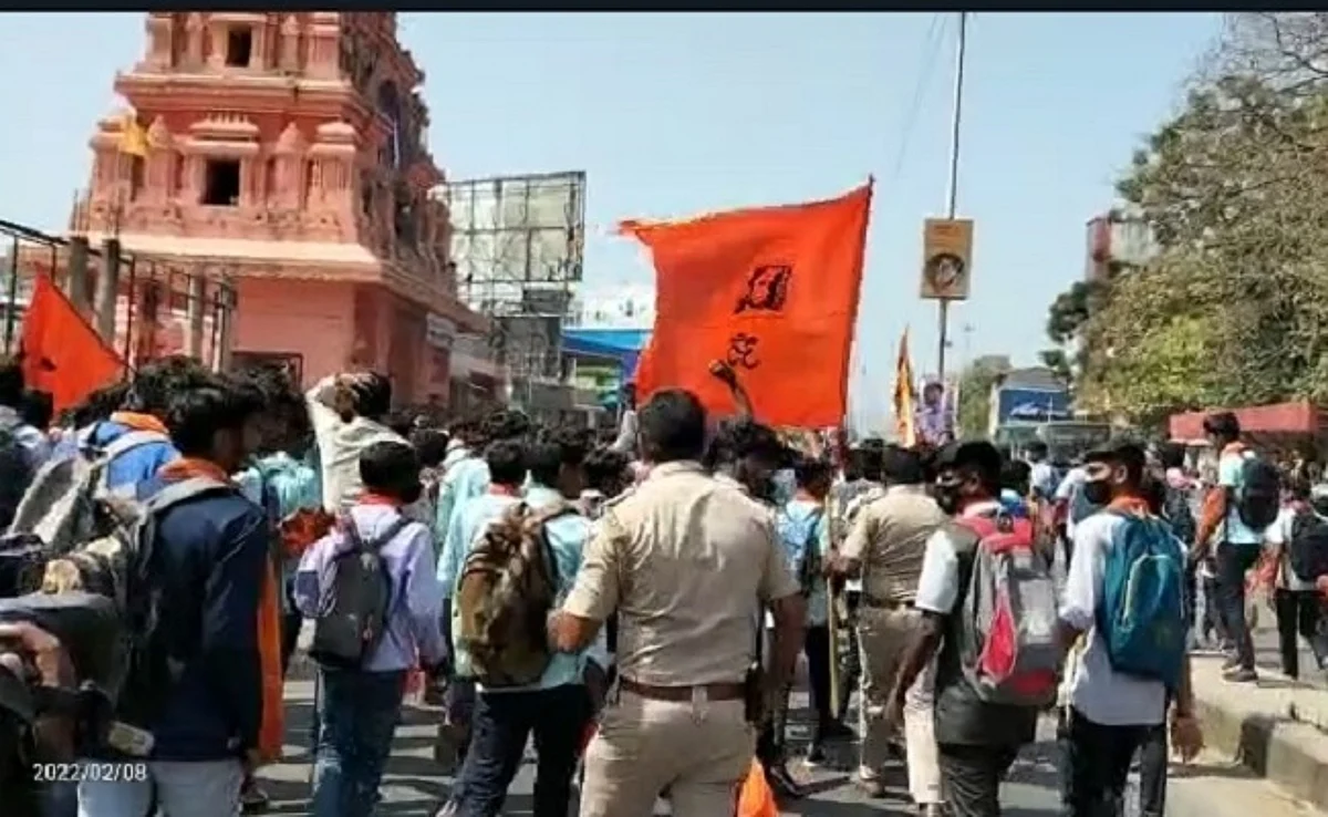 Prohibitory orders clamped in K'taka after violence erupts