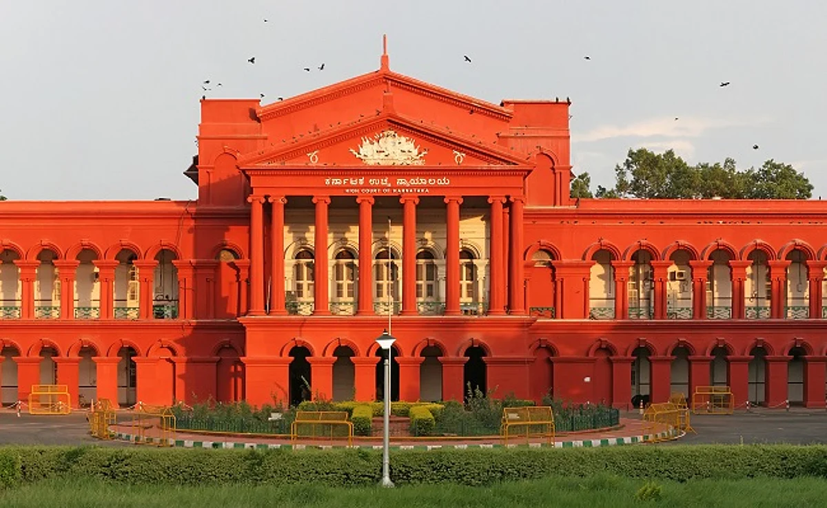 K'taka HC raps Cong for taking out Mekedatu padayatra in B'luru