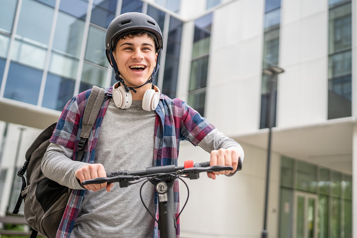 E-Scooter on Your Kids' Holiday Gift List? Experts Offer Safety Tips - Vimarsana News