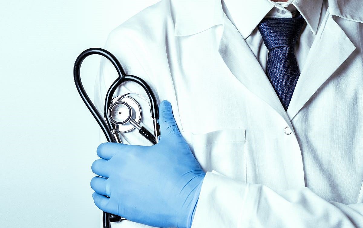 Female Doctors Face Higher Risk for Suicide