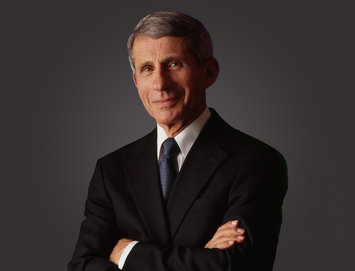 Dr. Anthony Fauci Recovering at Home After Being Hospitalized With West Nile Virus