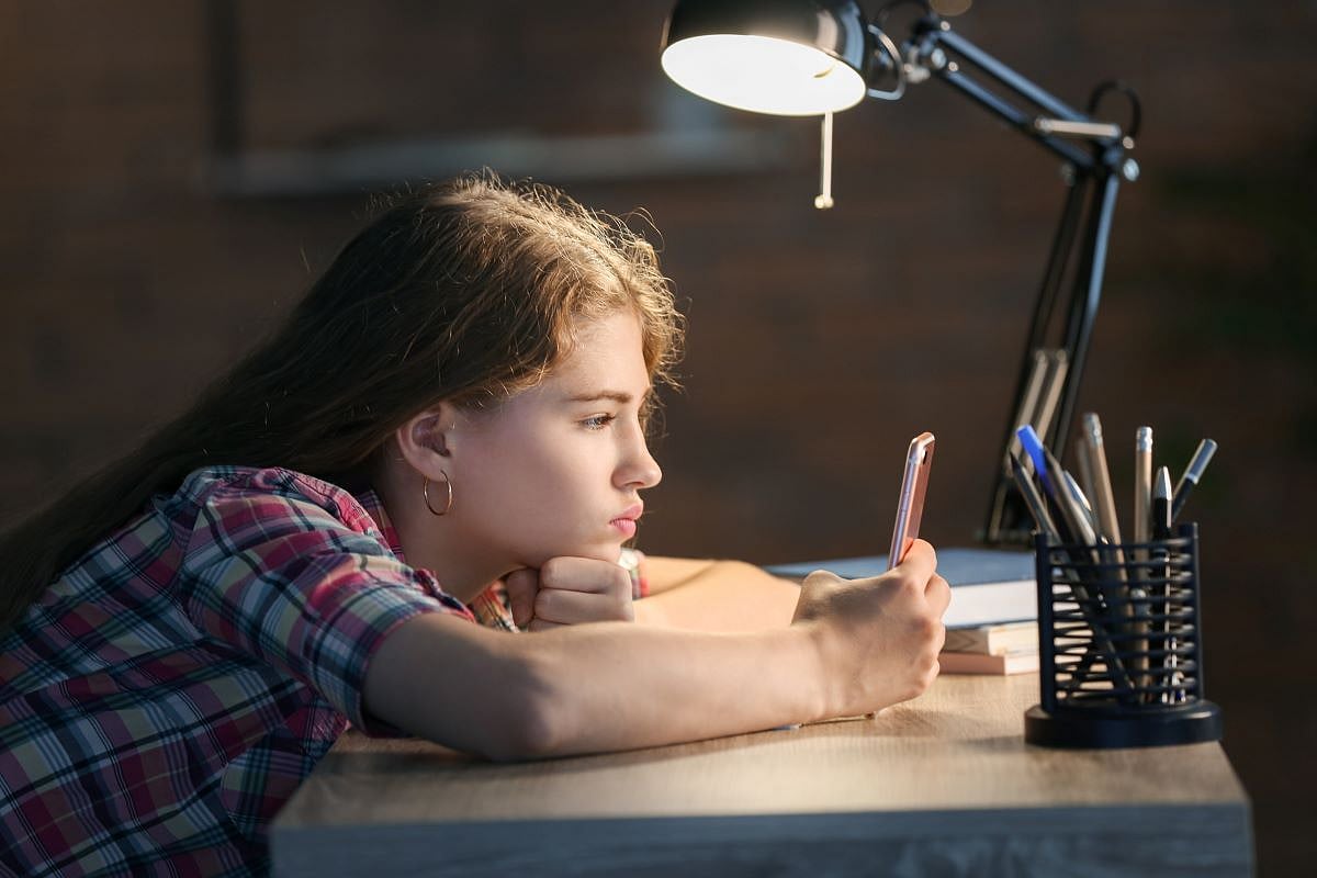 Social Media Linked to Eating Disorders in Kids and Young Teens