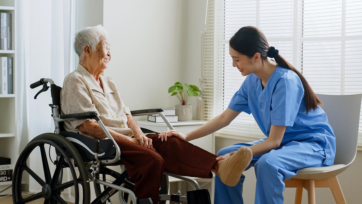 New National Guidelines Aim to Cut Infections in Nursing Homes