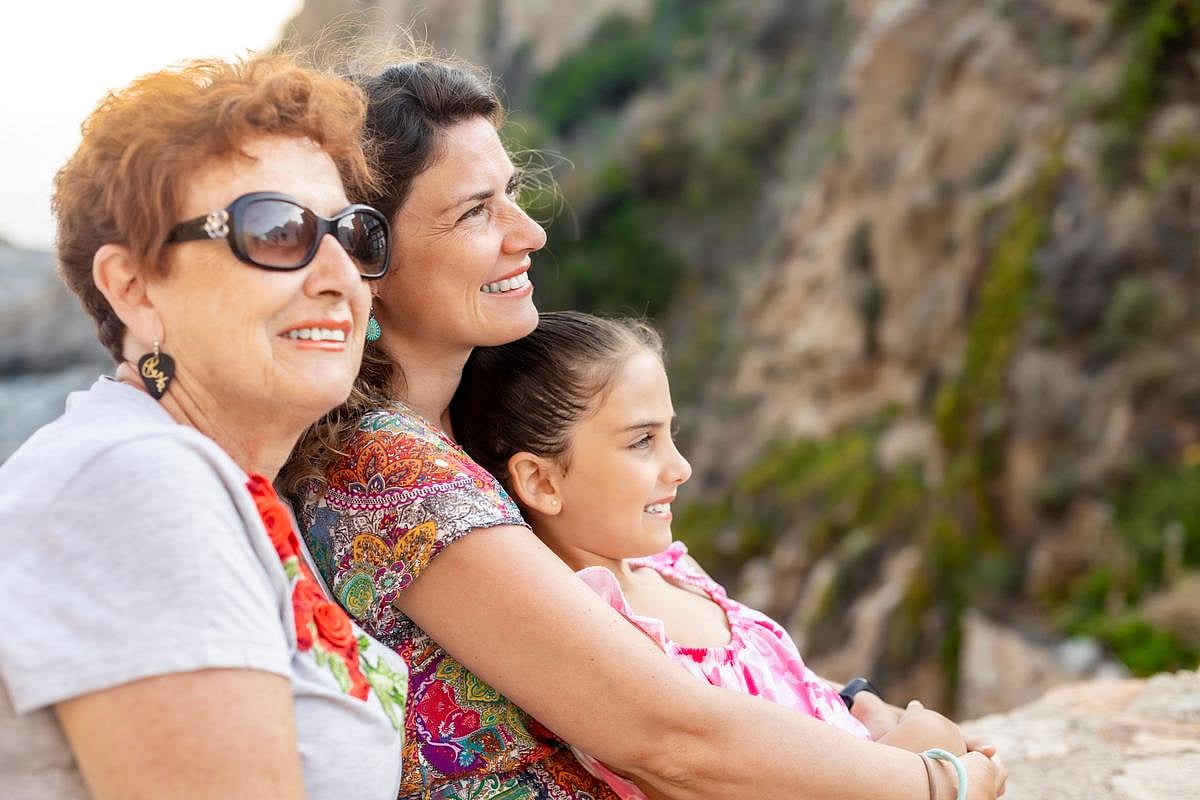 Grandparents & Grandkids: Poll Shows Them Helping Each Other