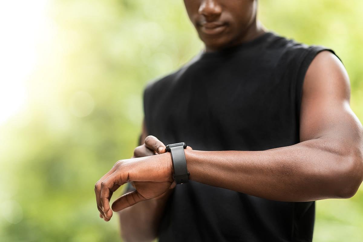 Smartwatches Can Help People Control Diabetes Through Exercise