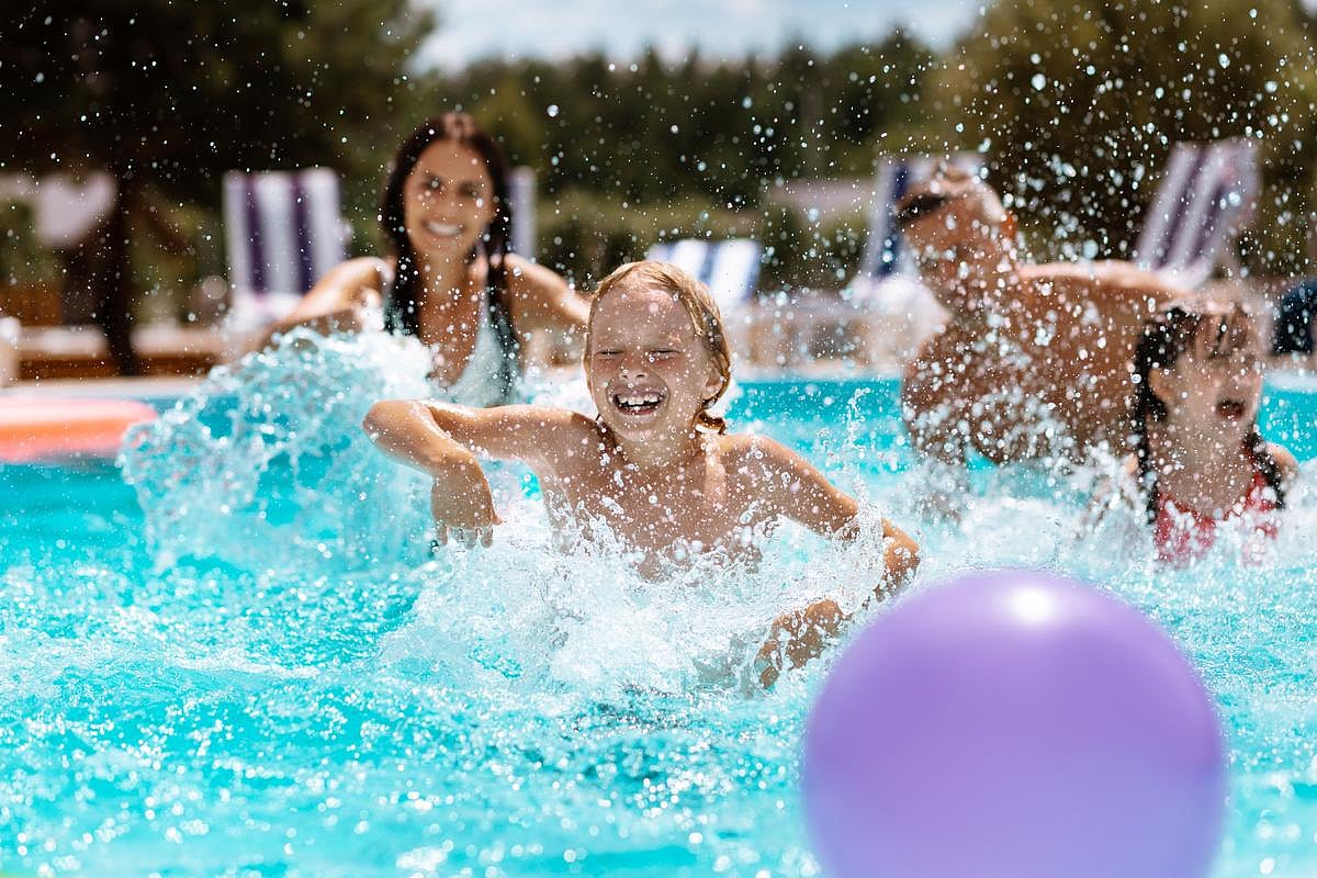'Playful' Approach to Life Pays Off, Study Finds