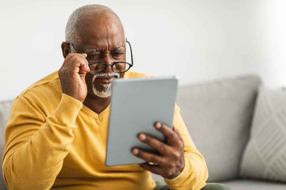 Most Older Americans Don't Trust AI-Generated Health Info, Survey Finds