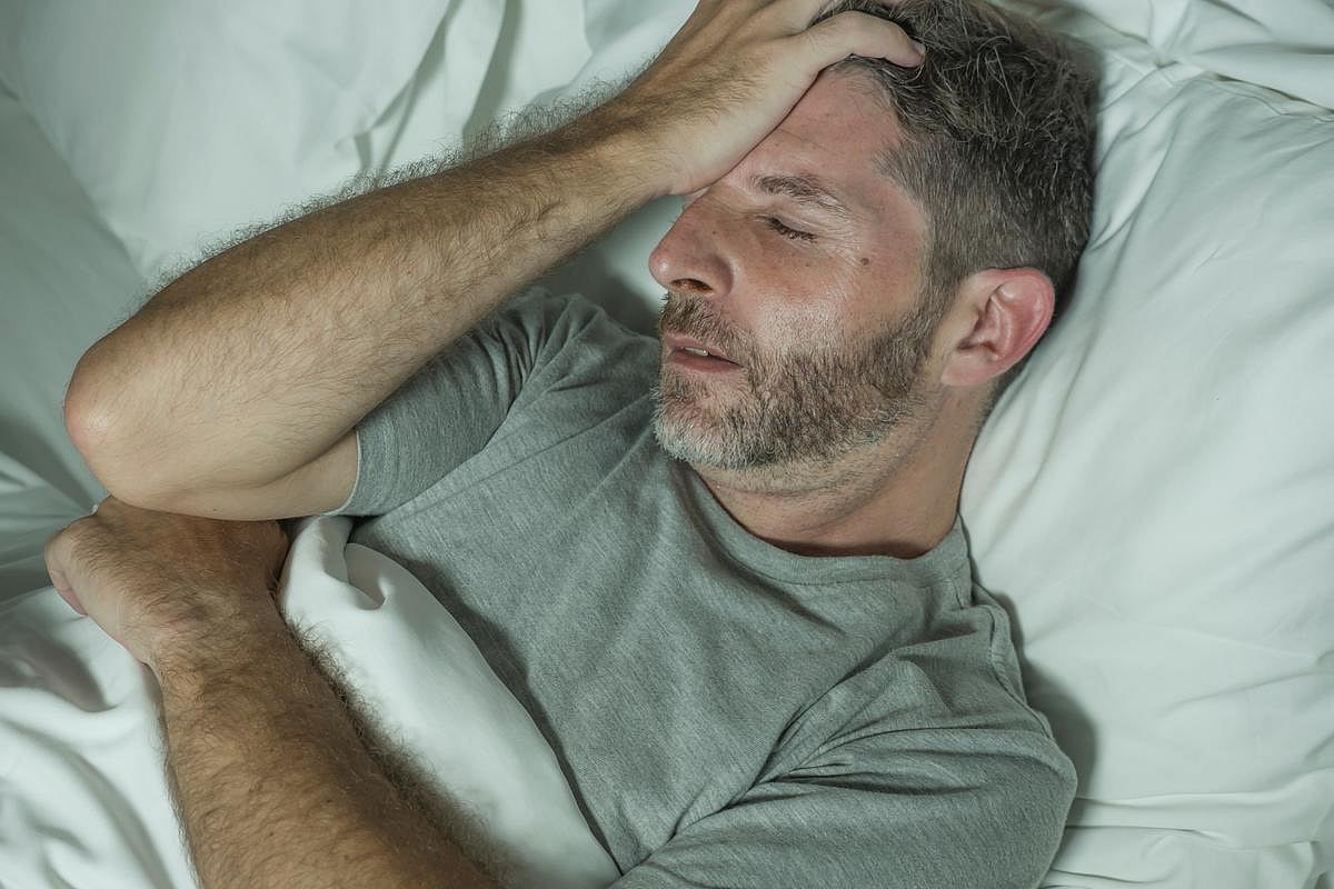 Why Your Brain Drifts After a Bad Night’s Sleep, Scientists Explain