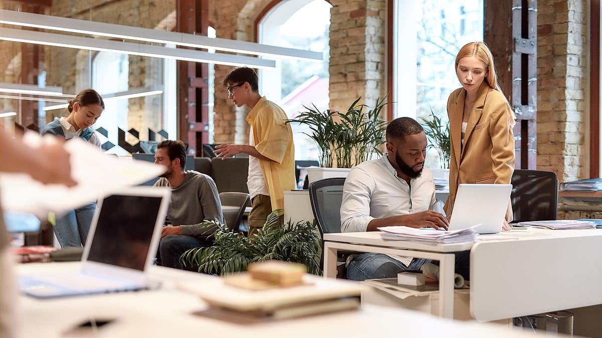Most Americans Keep Chronic Health Conditions Hidden at Work: Poll