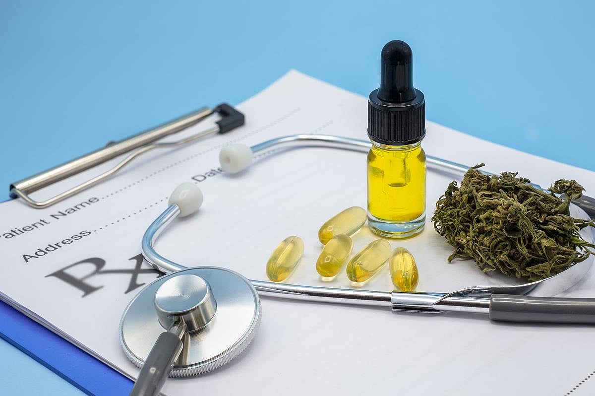 Folks With Chronic Pain & Their Doctors Often Differ on Medical Marijuana
