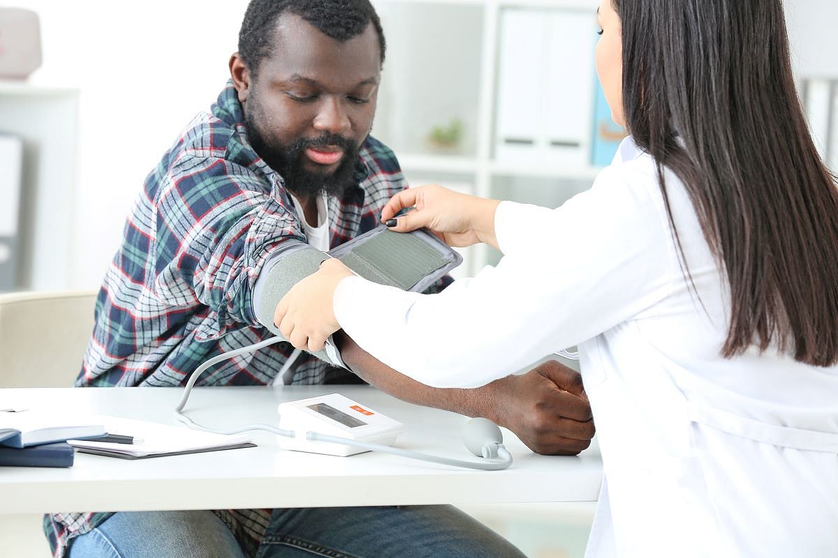 Heart Trouble Harms Men's Brains Far Sooner Than Women's