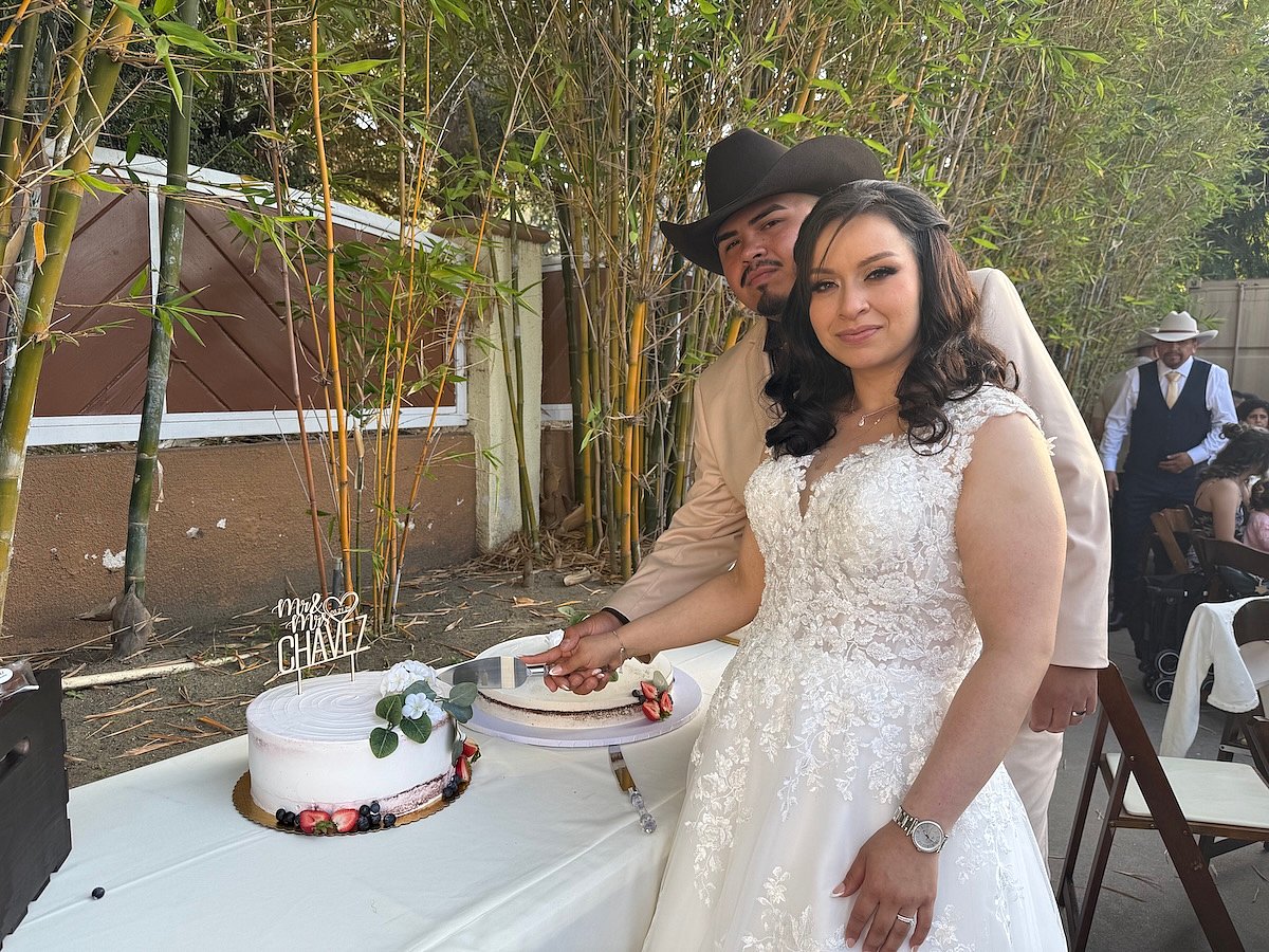 New Bride Survived Removal Of A 40-Pound Tumor