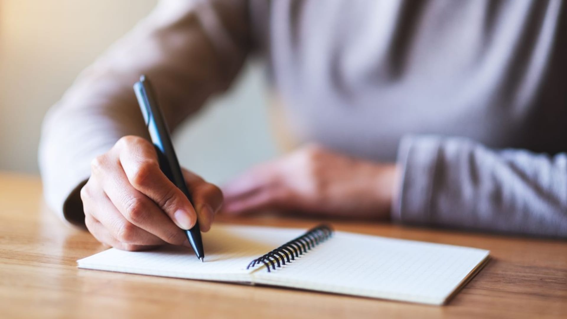 Your Handwriting Could Be a Window Into Your Aging Brain